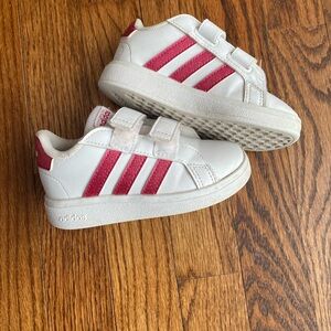 Toddler Adidas Sneakers Size 7